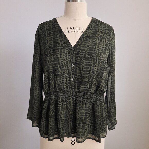 Banana Republic Tops - Banana Republic Women Blouse V Neck Long Sleeve Geometric Polyester Green Size M
